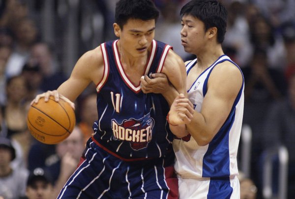 王治郅评价王哲林