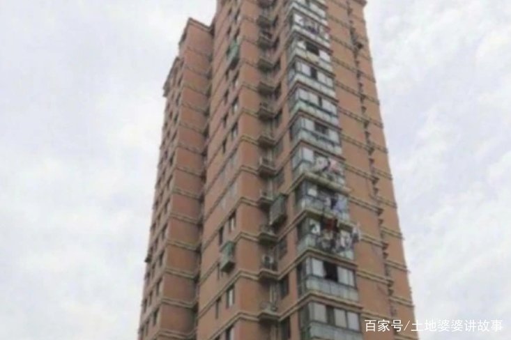 杭州杀妻案小区变“凶宅”，住户纷纷搬走：人们究竟在害怕什么？