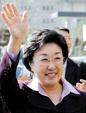 韩明淑的人物履历