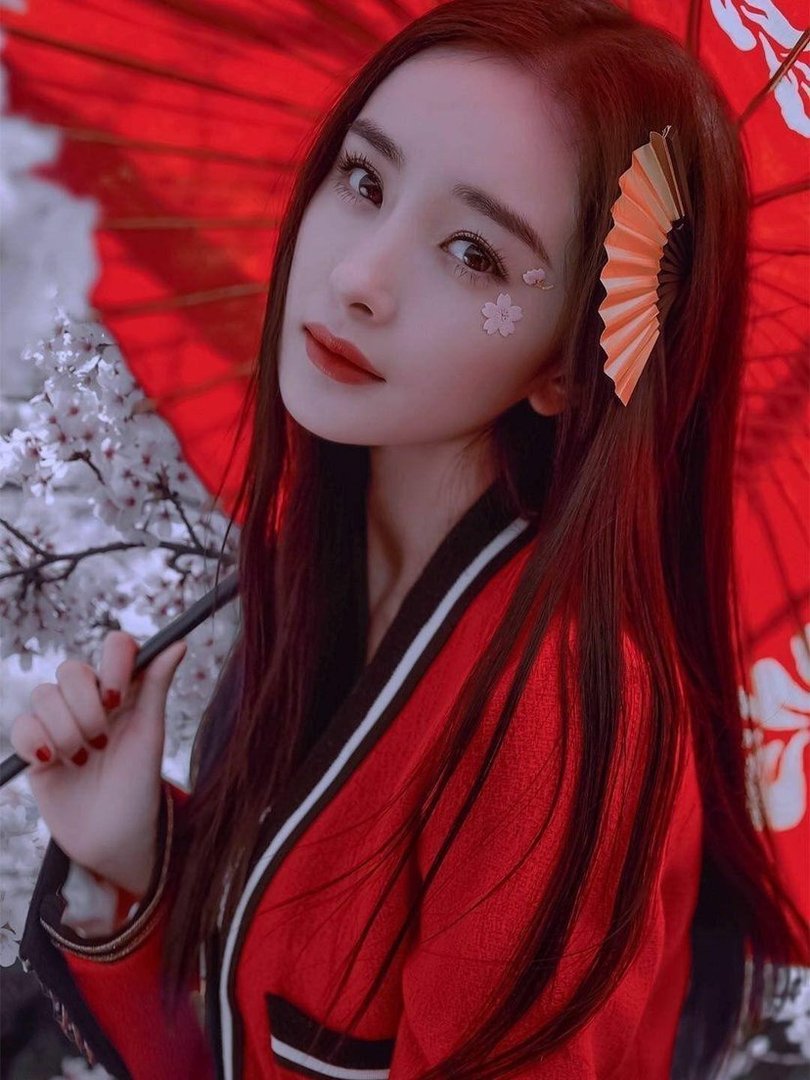 杨幂金晨李沁太过养眼,她们三人同台,最能用什么词形容?