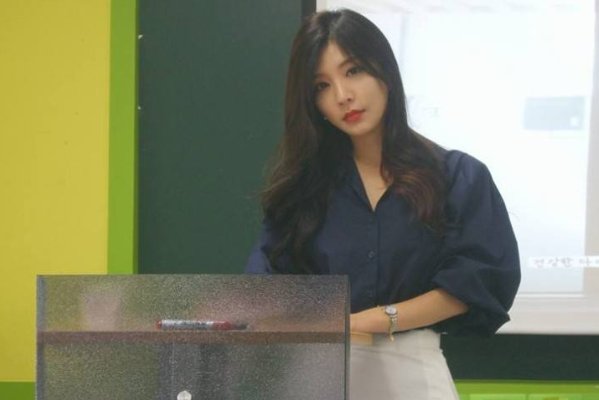 你怎么看待韩国4名教师均是N号房的客户呢？