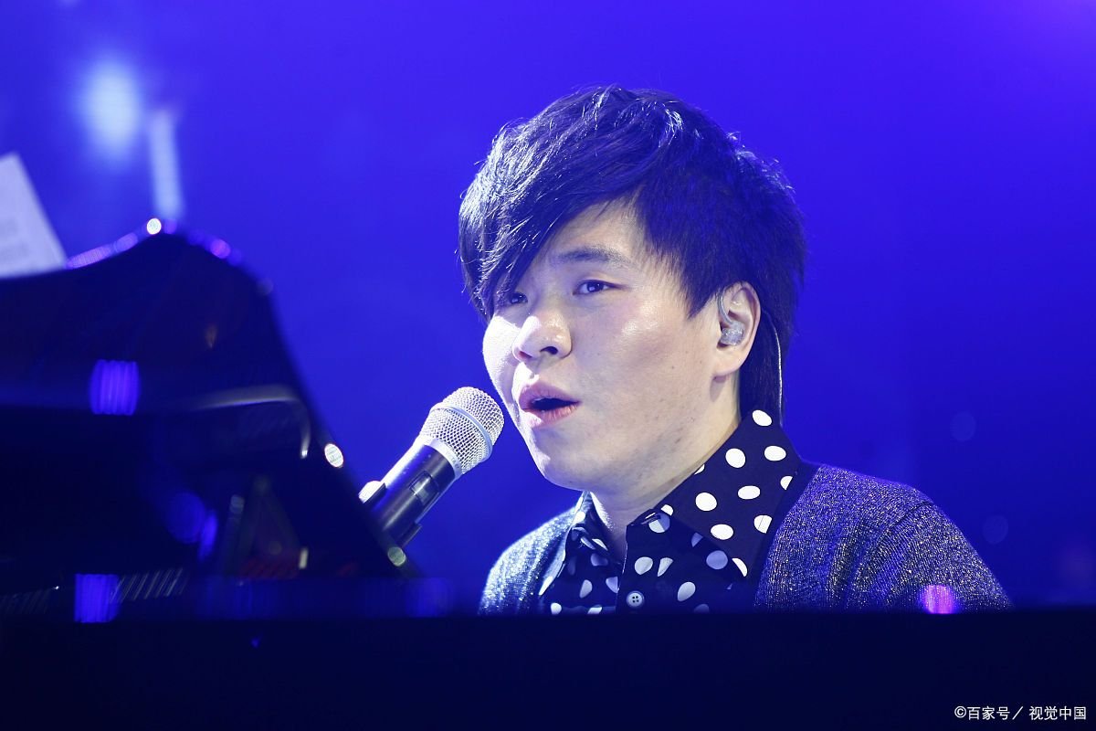 常石磊和胡彦斌都是真假音转换高手,谁的唱功更胜一筹?