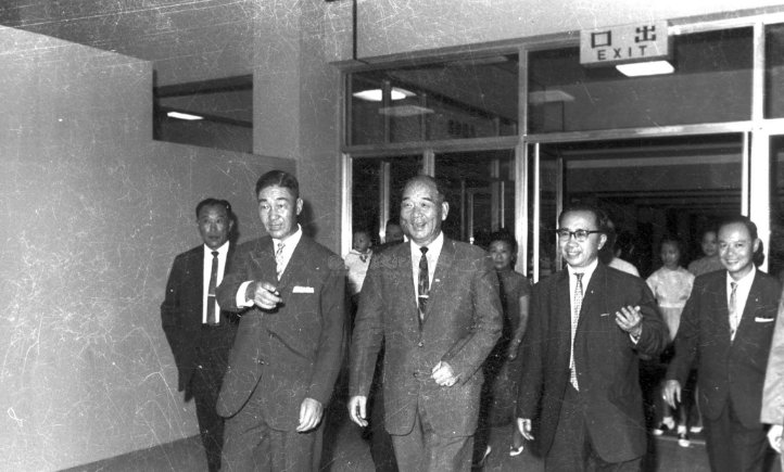 金陵十三钗中胡前宽的原型是谁？