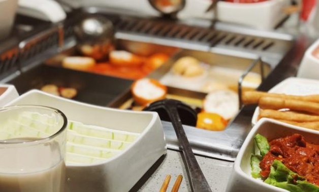 吃海底捞外卖，竟被炸伤眼睛！官方是如何处理这件事的？