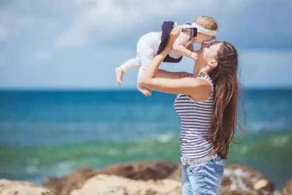 用一句话表达对妈妈的爱怎么写