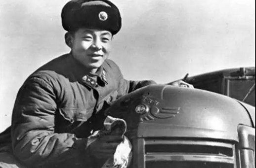 人们为什么把雷正兴改名为雷锋