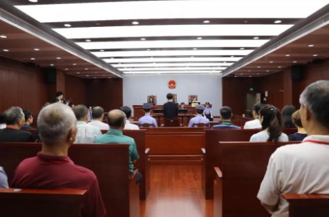 广西某学校一保安砍伤师生41人只为私愤被判死刑，你有何看法？