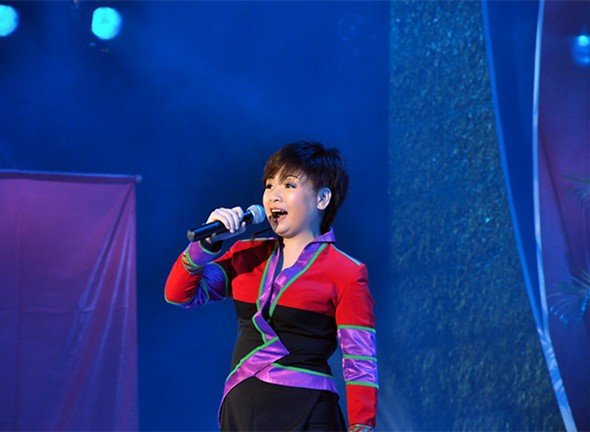 山路十八弯歌曲原唱