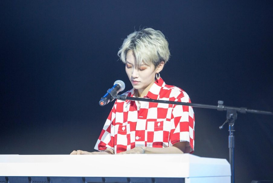 中性风的刘雨昕代言内衣,为何网友不买账?