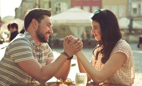 你们的男朋友是怎么撩你们的?