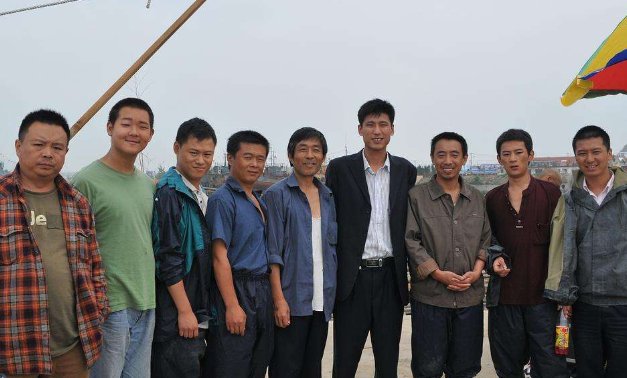 四川地震日照10人开着三轮去四川抗震的电影名字是什么