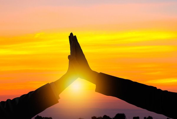 一拍即合的意思是什么