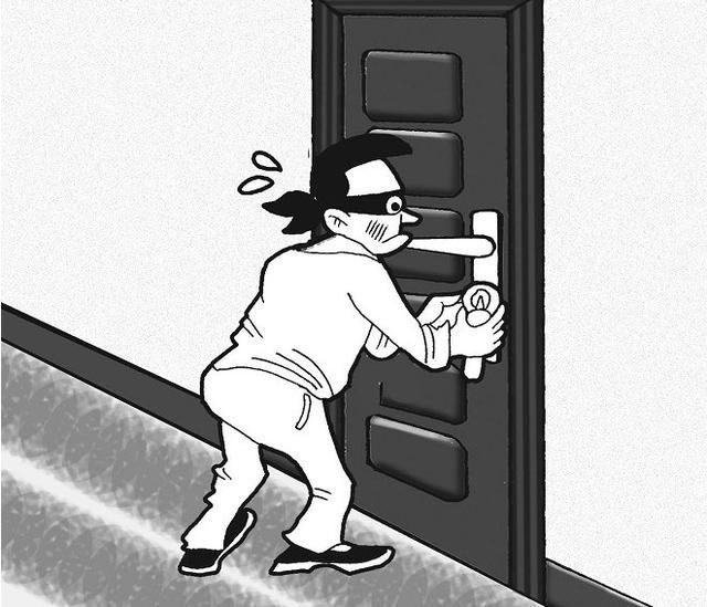 武汉一男子在女子家门口对猫眼做诡异动作，此事背后有哪些细思极恐的细节？