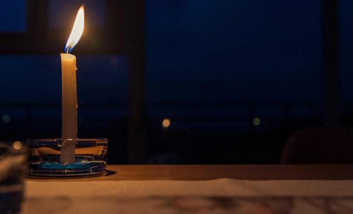 炳烛夜读文言文翻译是什么？