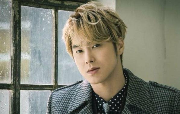 郑允浩叫李秀满交观后感，他为什么这么硬气让老板交作业？