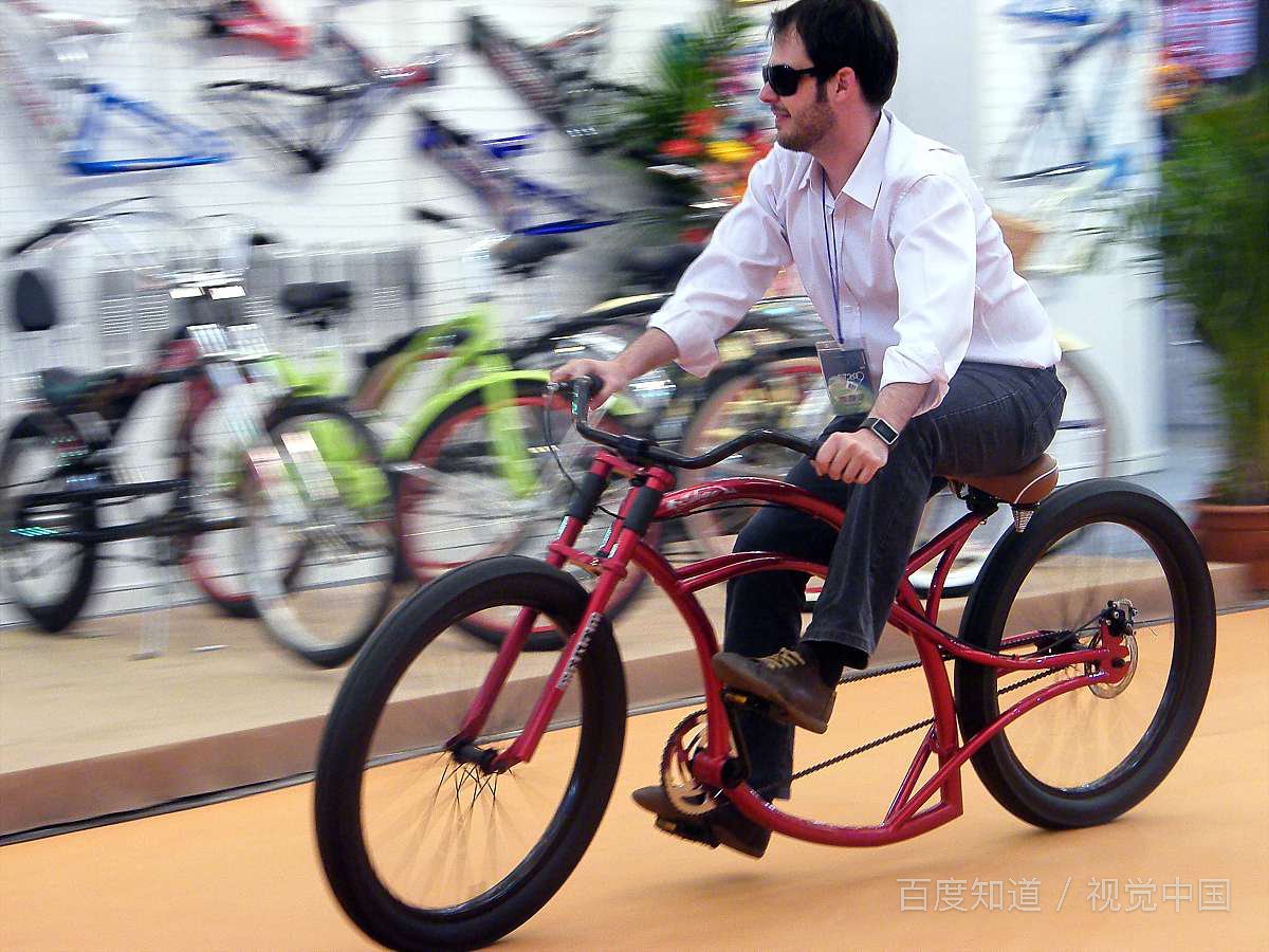 牛顿第三定律的内容有哪些应用？