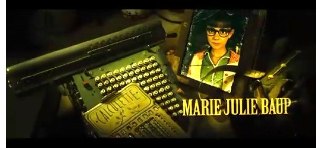 电影子弹头大复仇 那个戴眼镜 搞计算美女的名字