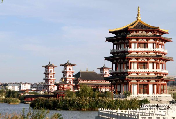 我国成立最早的自治州是