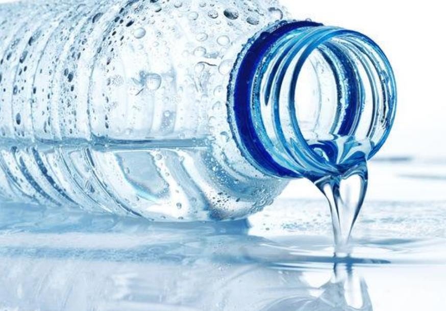 水的介电常数是多少？？