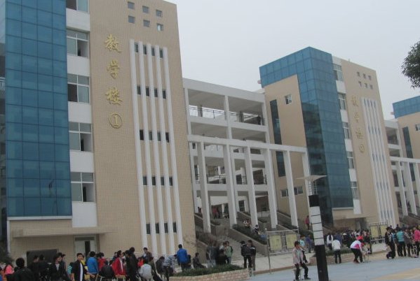 济南二中好吗？师资力量如何？