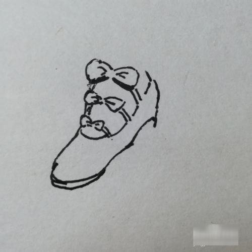 小舞的玉兔鞋怎么画