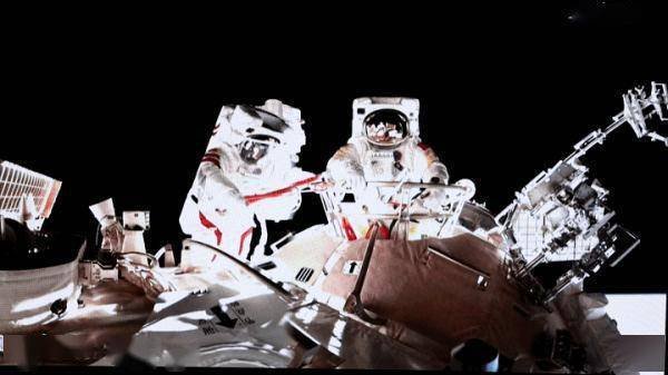 神舟十四号航天员蔡旭哲首次出舱:感觉良好!他的任务是什么?