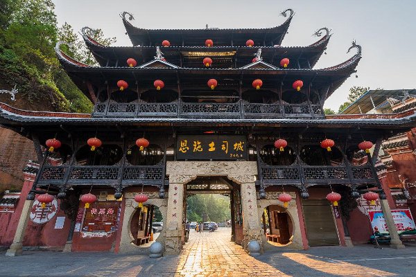 8月去恩施旅游合适吗