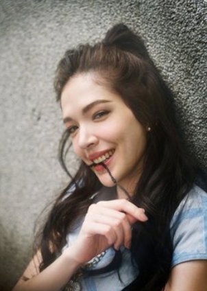 许玮甯婚后首晒照片，女神美貌改变大，她的状态如何