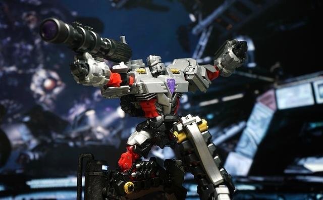 十一长假各地纷纷出现威震天，他为什么深受大众的喜爱？