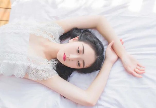 为什么女生大多数喜欢渣男，却疏远老实且纯情的老实人？