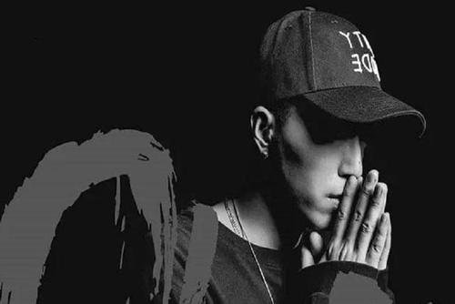 jonyj为什么叫豆芽？