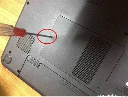 戴尔 Inspiron 1464 如何配置内存条，