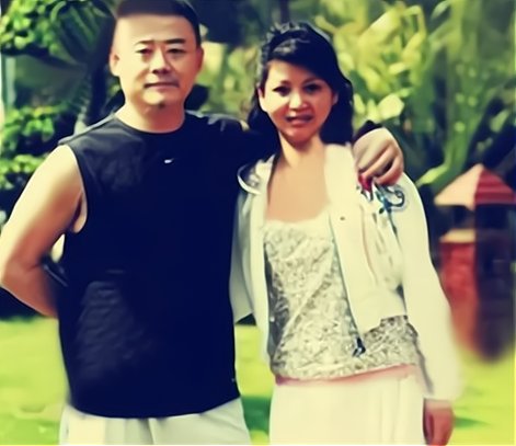 离婚嫁给周立波的张洁，现在是什么状态？