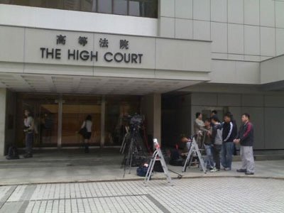 辱母案当事人于欢父亲出狱，此前他是因为何事获刑的？