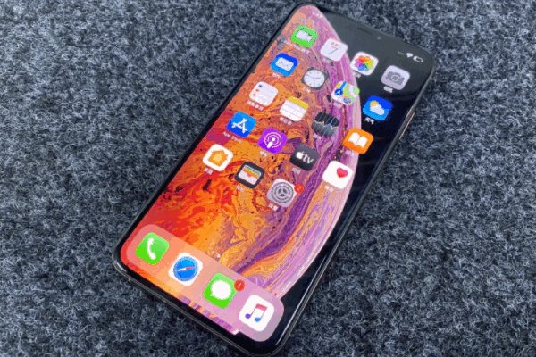 苹果xs是哪年出产的