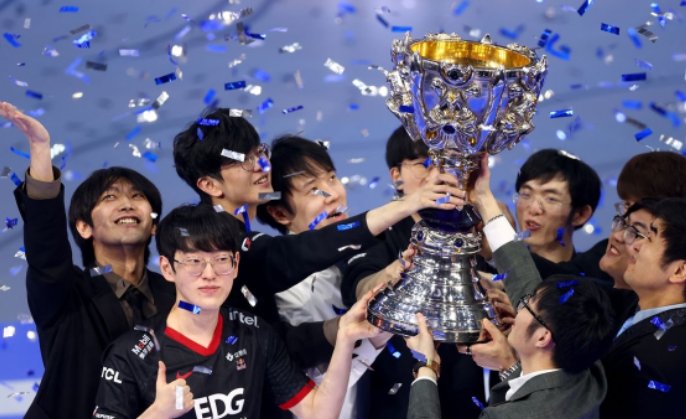 英雄联盟S10赛季冠军是？