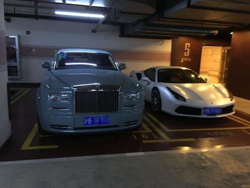 撞毁千万豪车,前女友母凭子贵,拿4千万分手费,“沪上皇”秦奋如今怎样?