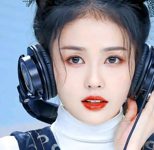 白鹿新歌歌名是自己名字，她还有哪些音乐作品？