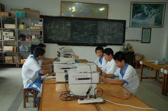 东城职业技术学校的学校简介