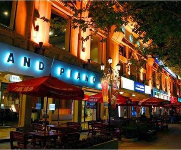 上海闹市裸拍门 行为艺术你是怎么理解的