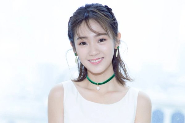 邢菲的真实身高