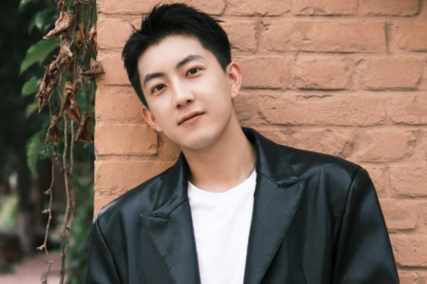 装腔启示录主演是谁