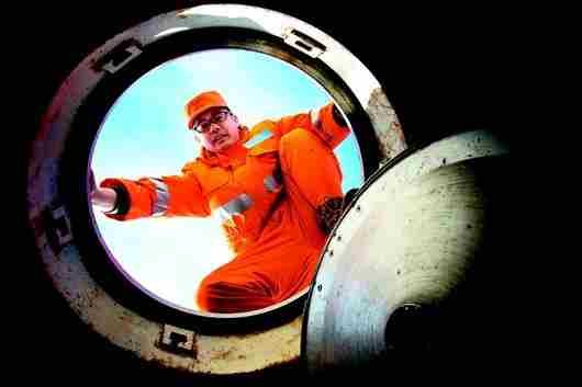 神十三出舱在即,三人组忙不停,他们的太空生活是怎么样的?