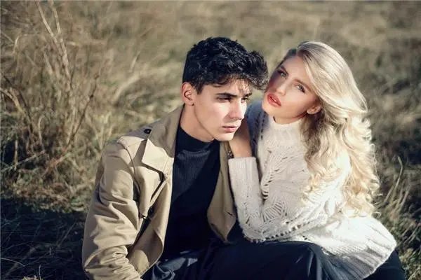 男朋友为了我跟女友分手,这样好吗?