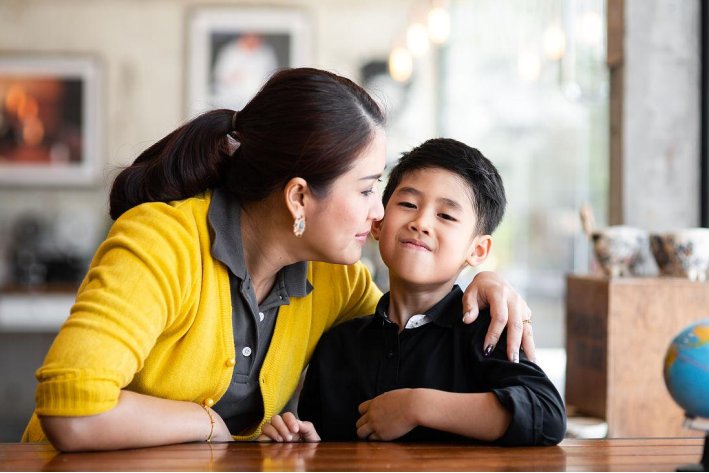 母亲和儿子合拍的好句