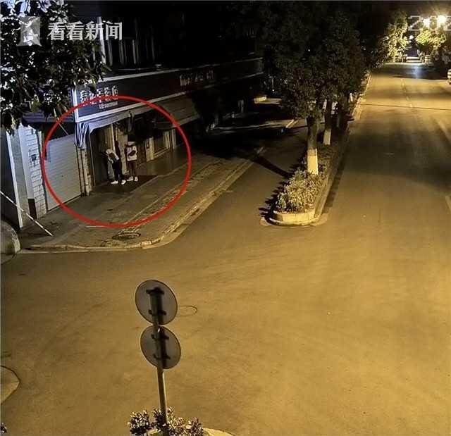 哈尔冰“大白”撬蛋糕店被指盗窃，警方对此做出了怎样的澄清