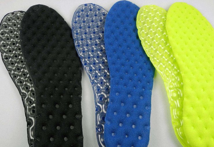 鞋垫选择和鞋的尺码一样还是大一号?