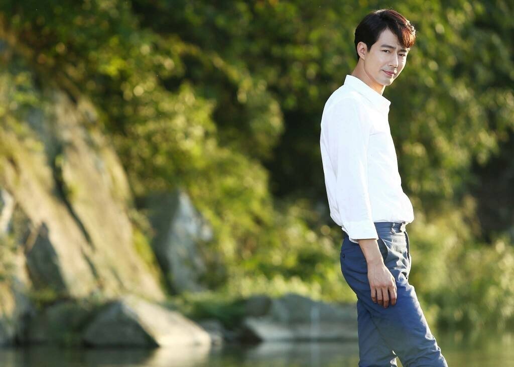 赵寅成在韩国娱乐圈属于什么样的地位？