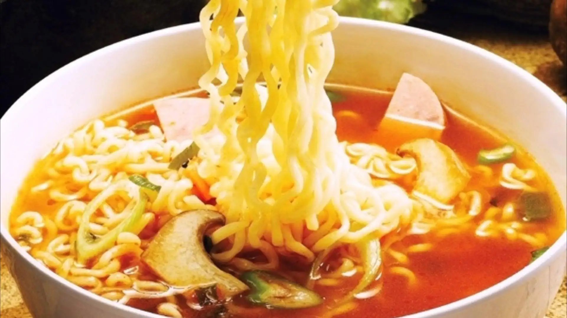 康师傅超60%方便面完成提价，其他品牌的方面便是否会跟进？