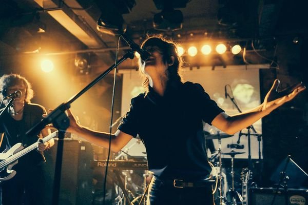 你是谁，你是谁是啥歌